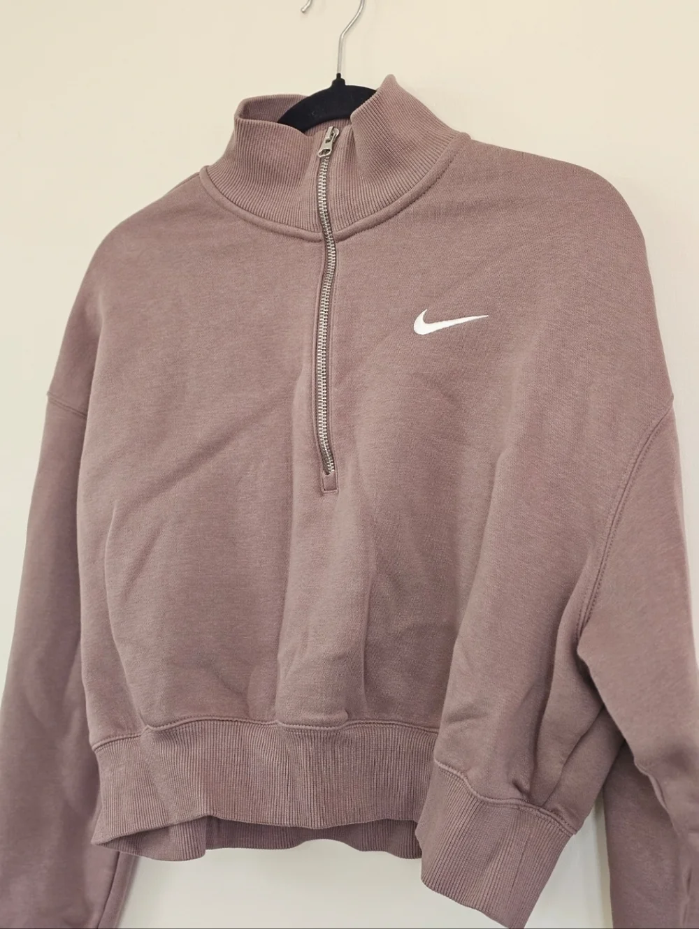 Nike Sportswear Phoenix FleeceWomen's 1/4-Zip Cropped Sweatshirt Medium - Picture 3 of 12